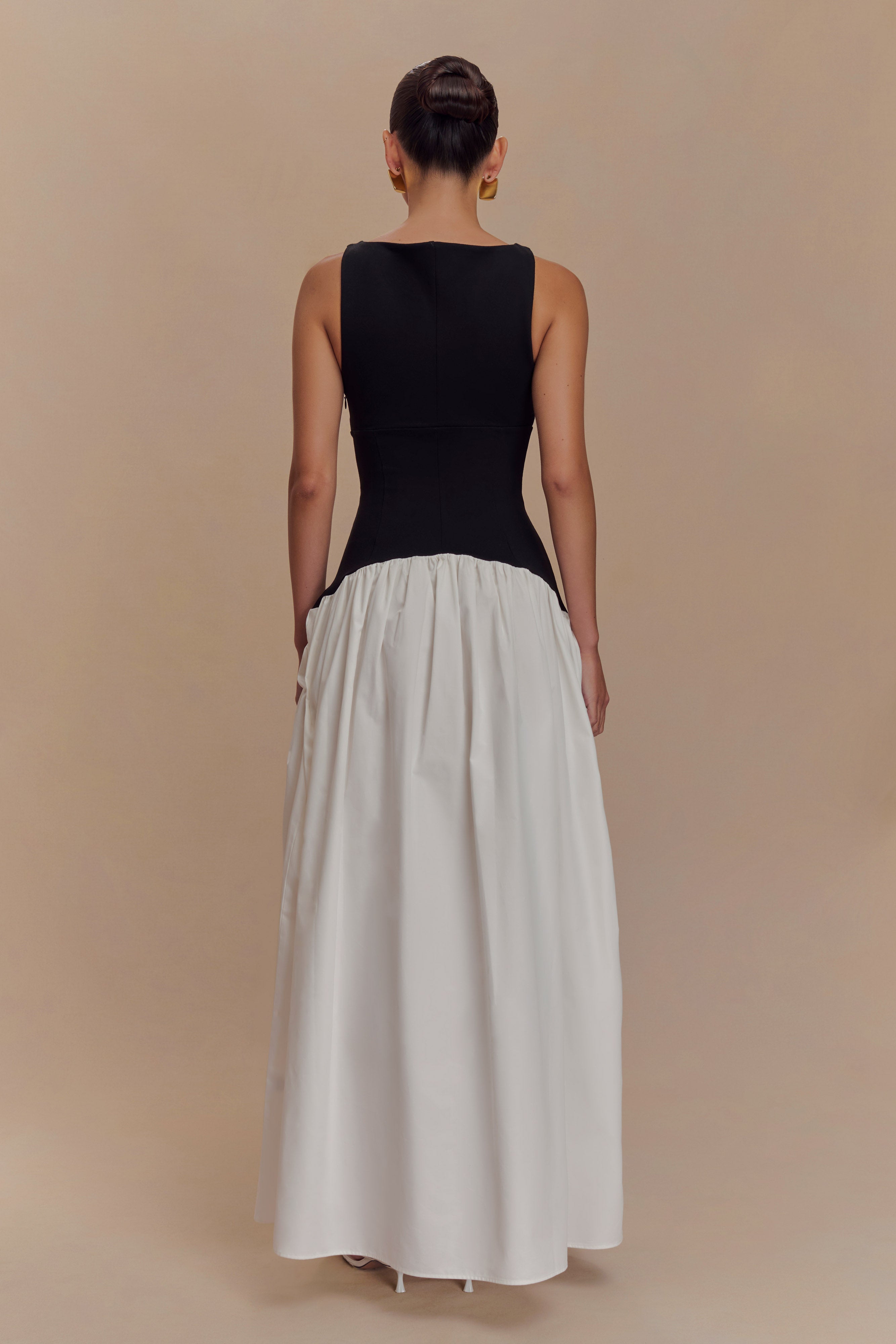 Acacia Contrast Sleeveless Maxi Dress - Black/White